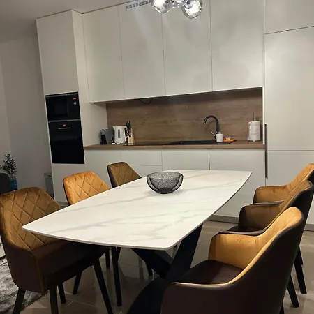 Nika A3 브로다리카